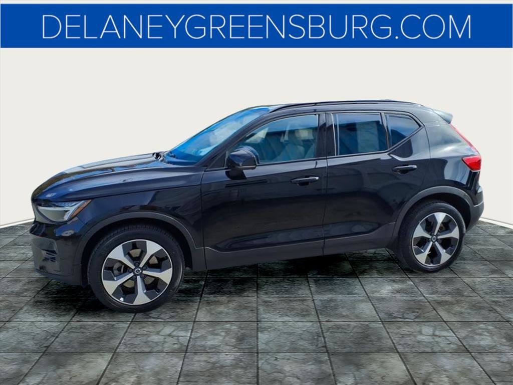 2023 Volvo XC40 Plus photo 4