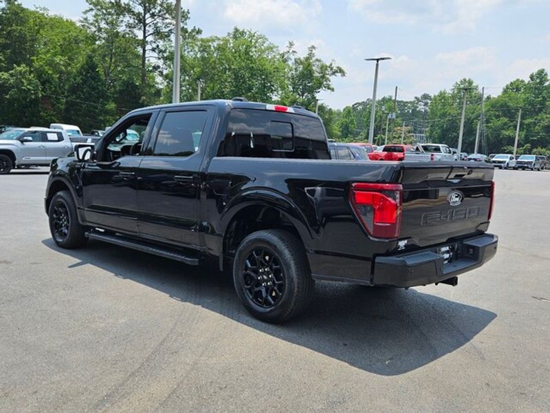 2024 Ford F-150 XLT photo 9