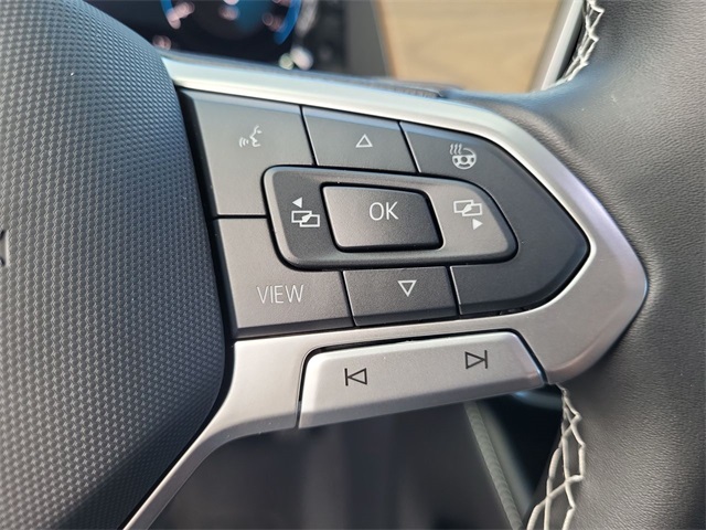 2025 Volkswagen Atlas SE Technology photo 22