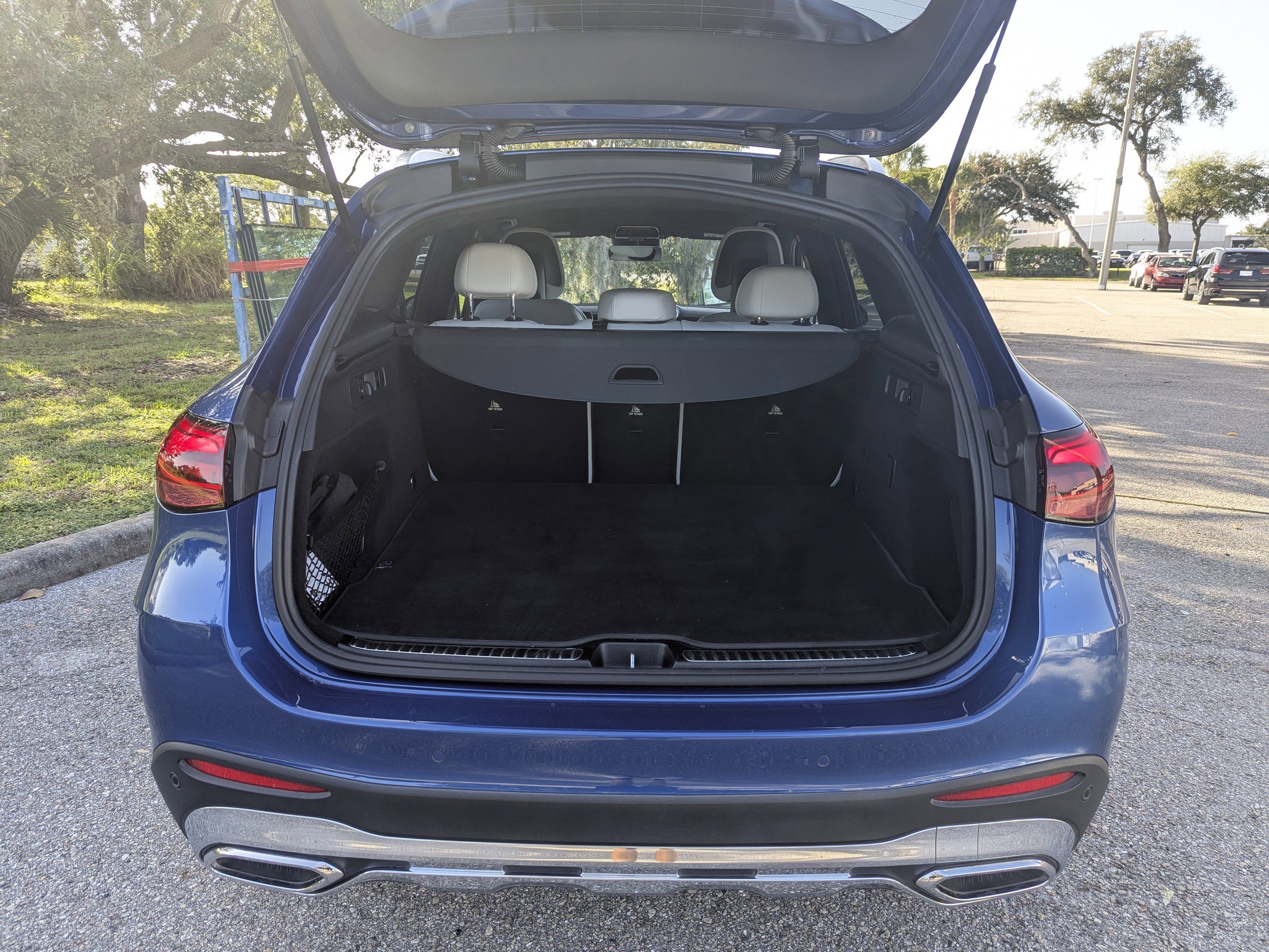 2023 Mercedes Benz GLC 300 photo 11