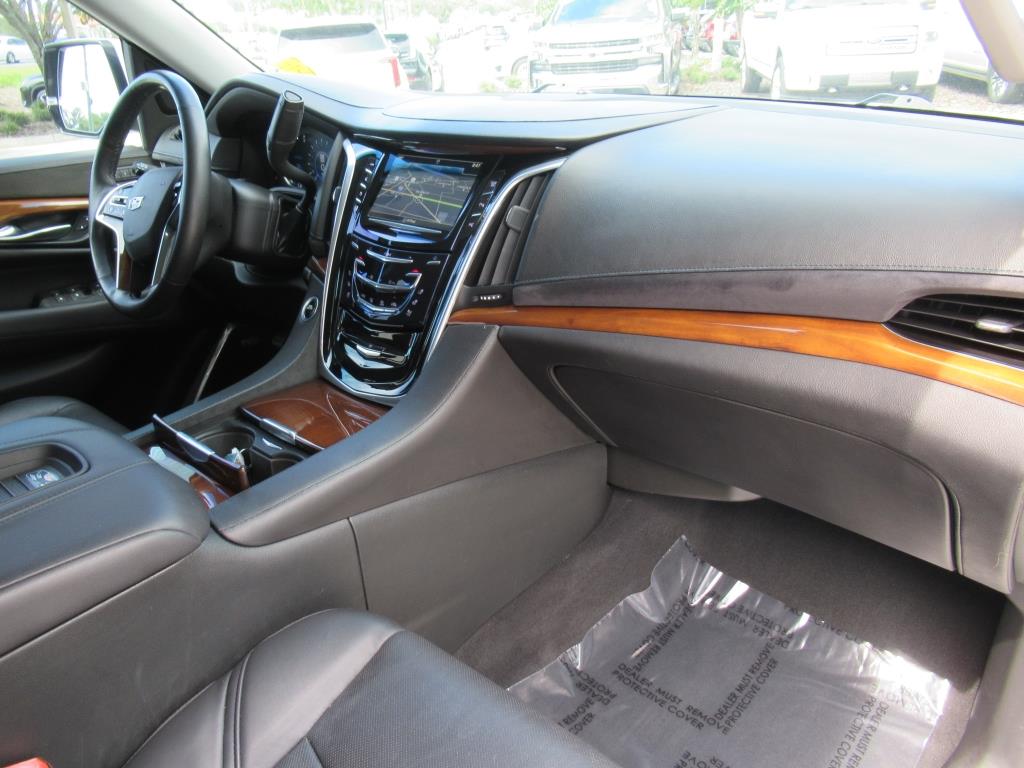 2018 Cadillac Escalade Base photo 9