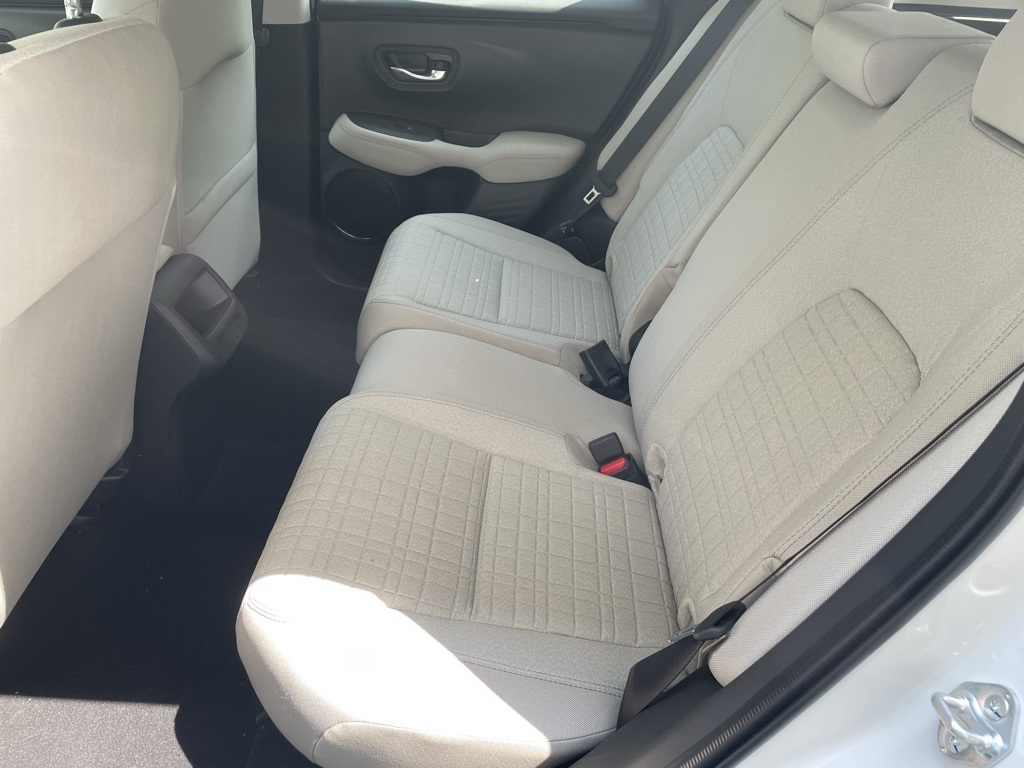 2026 Honda HR-V LX photo 7