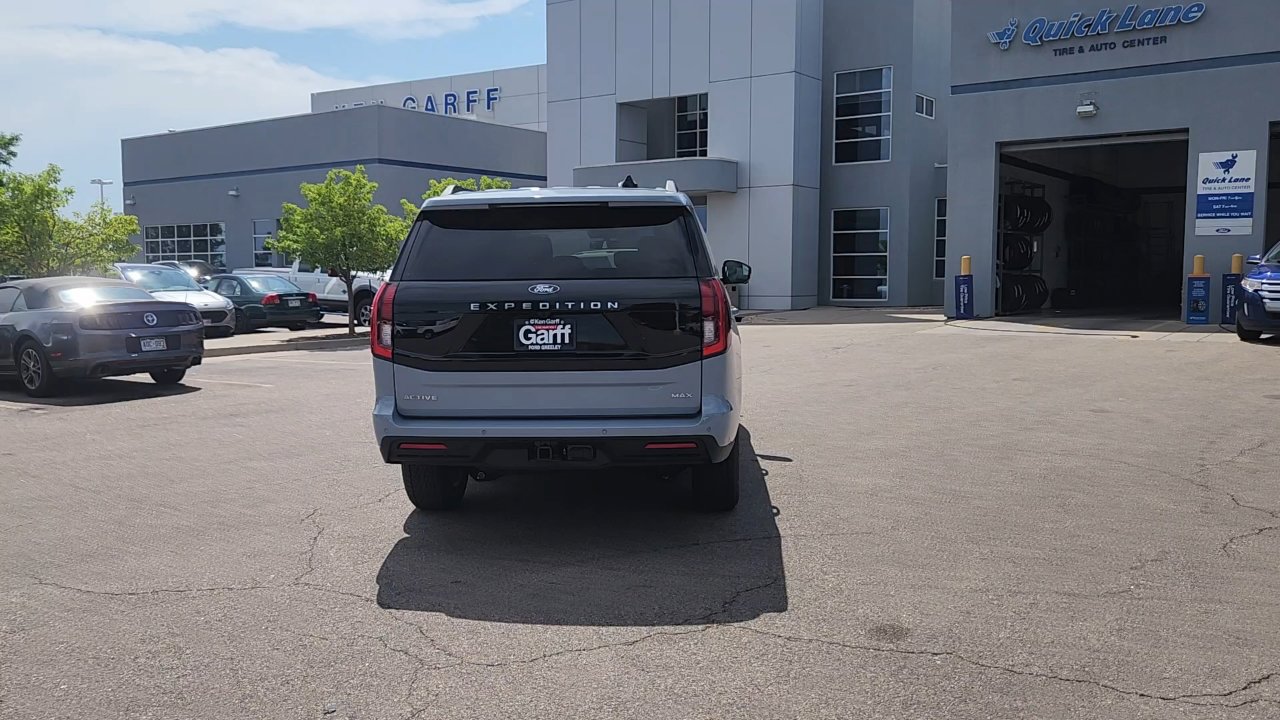 2025 Ford Expedition MAX EL photo 4