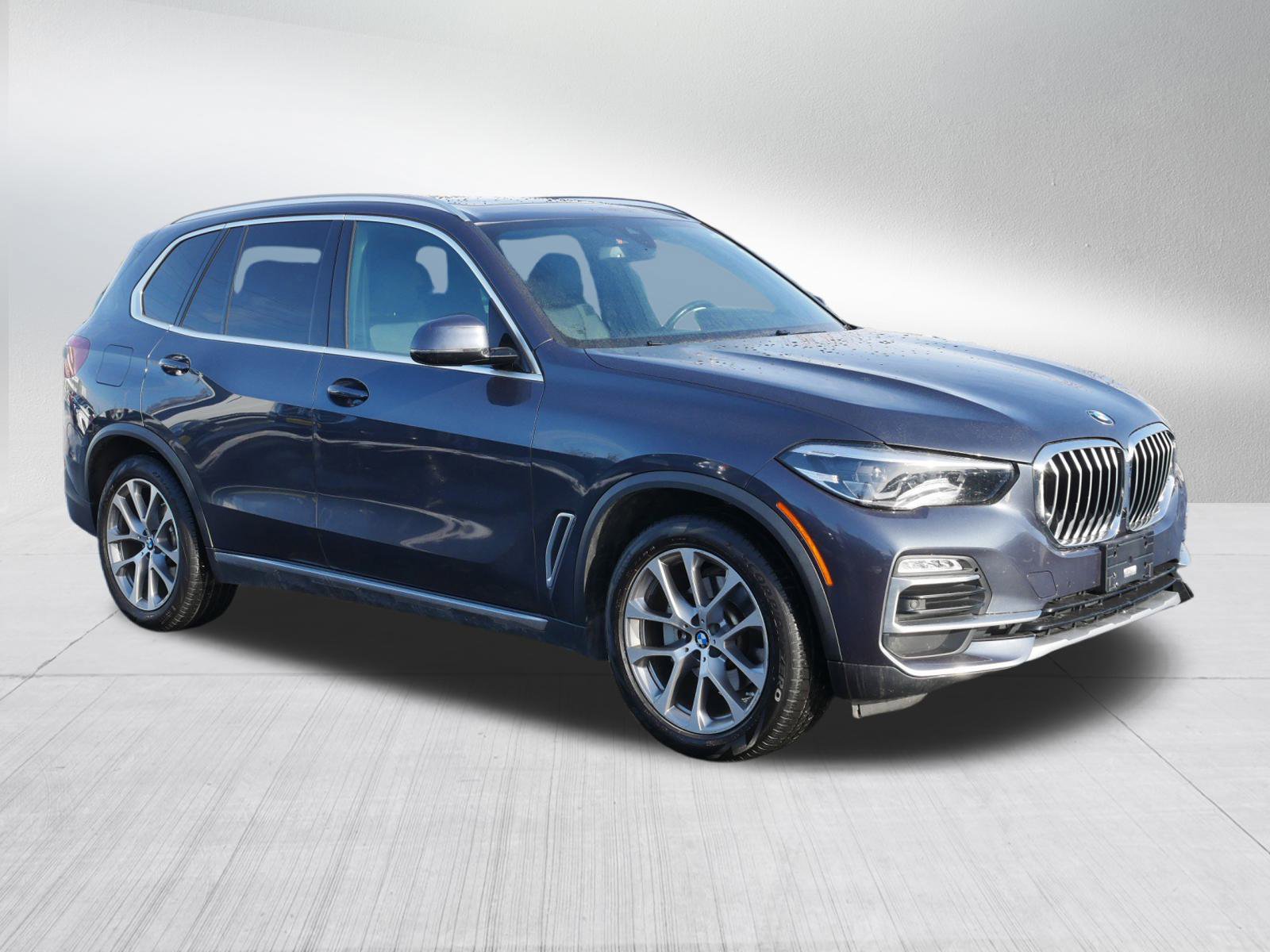 2021 BMW X5 40i's photo