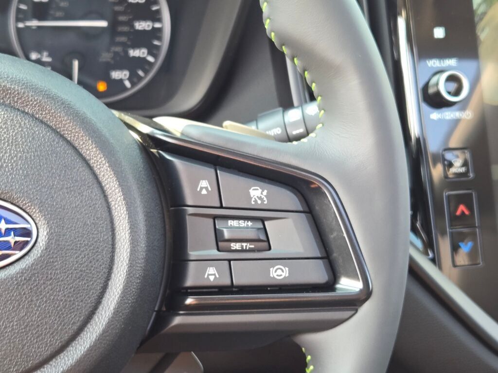 2025 Subaru Ascent Onyx Edition Touring photo 26