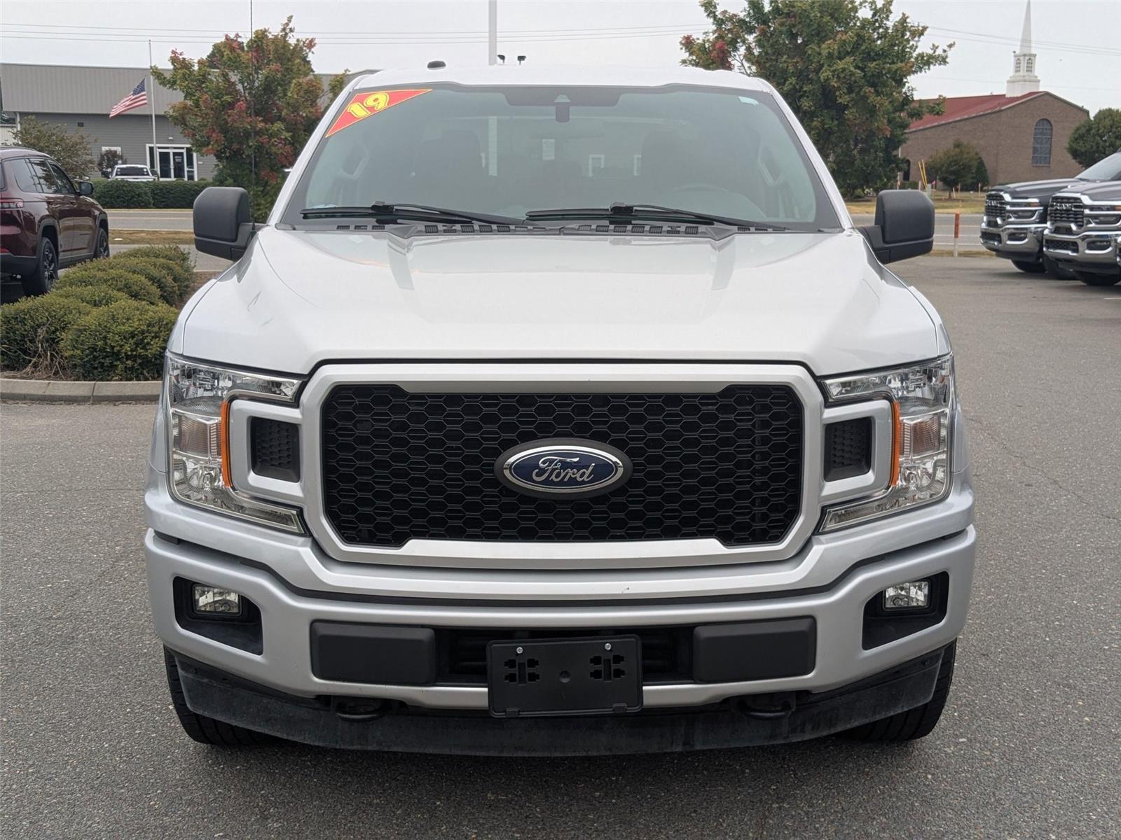 2019 Ford F-150 XL photo 2