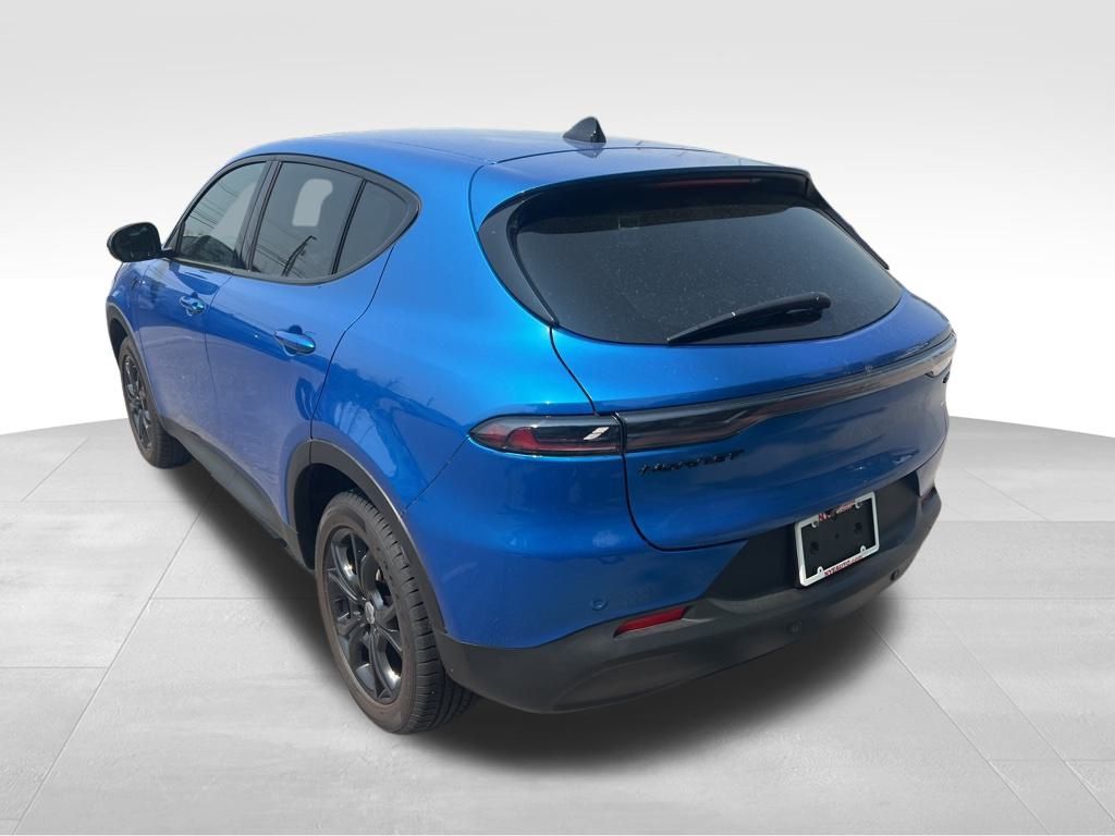 2024 Dodge Hornet GT photo 5