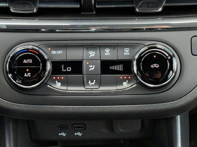 2025 Buick Envista Preferred photo 18