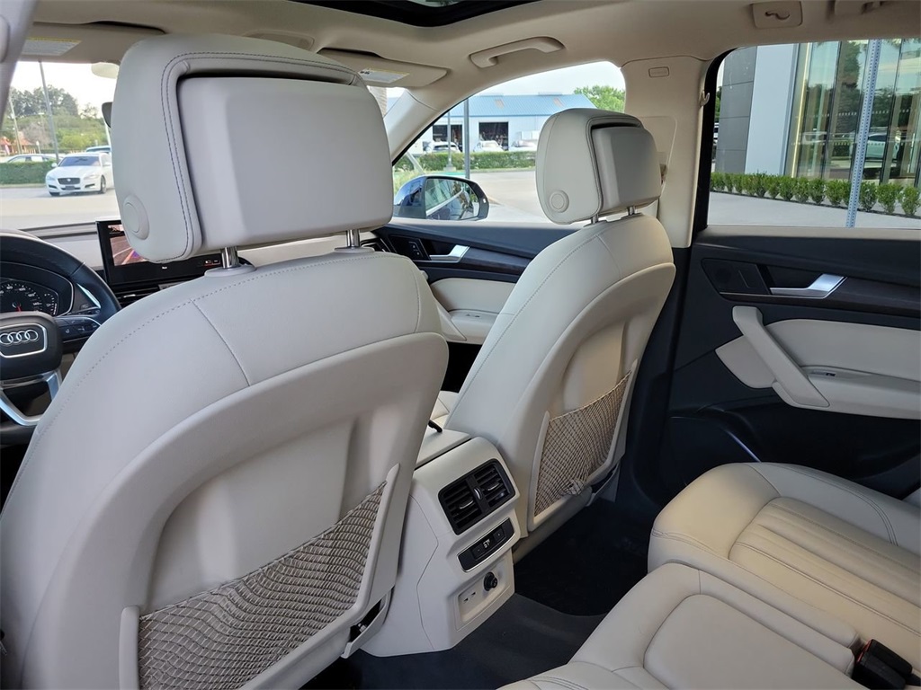 2023 Audi Q5 45 S line Premium photo 17