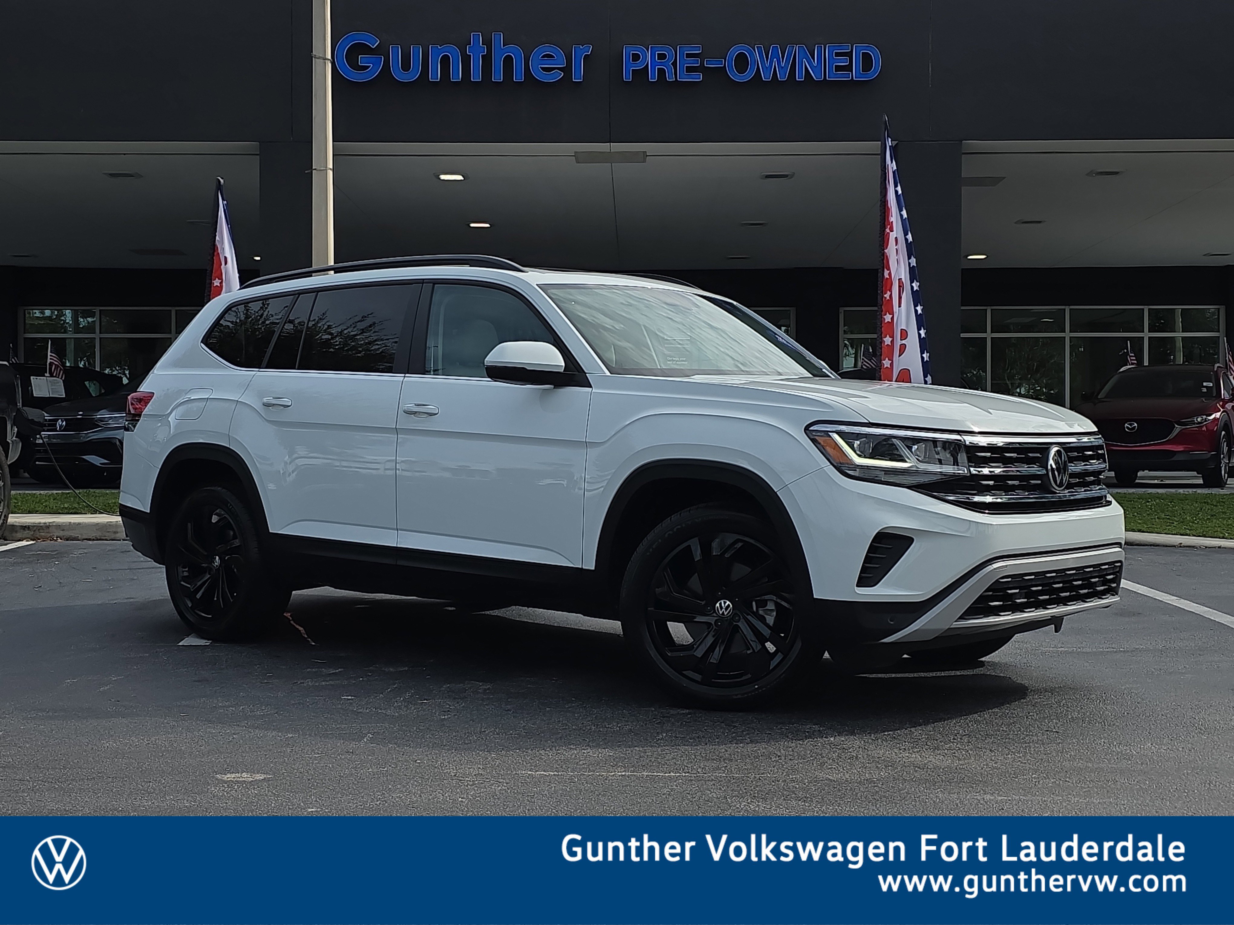 2022 Volkswagen Atlas SE w/Tech's photo