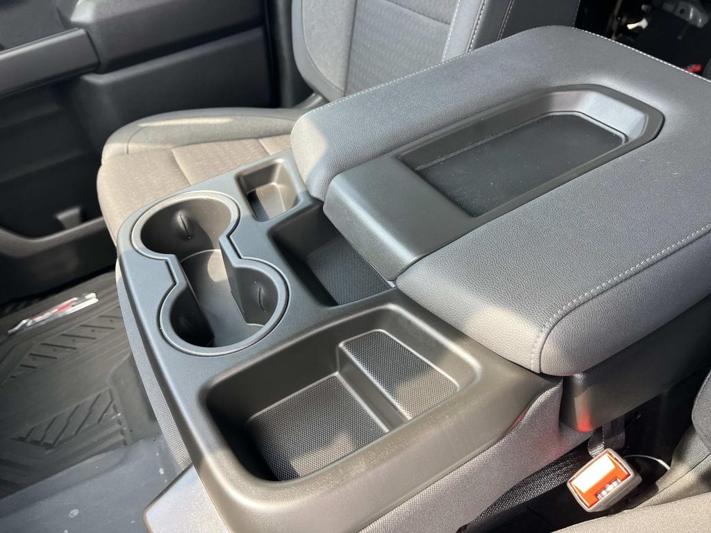 2025 Chevrolet Silverado 1500 Custom Trail Boss photo 28