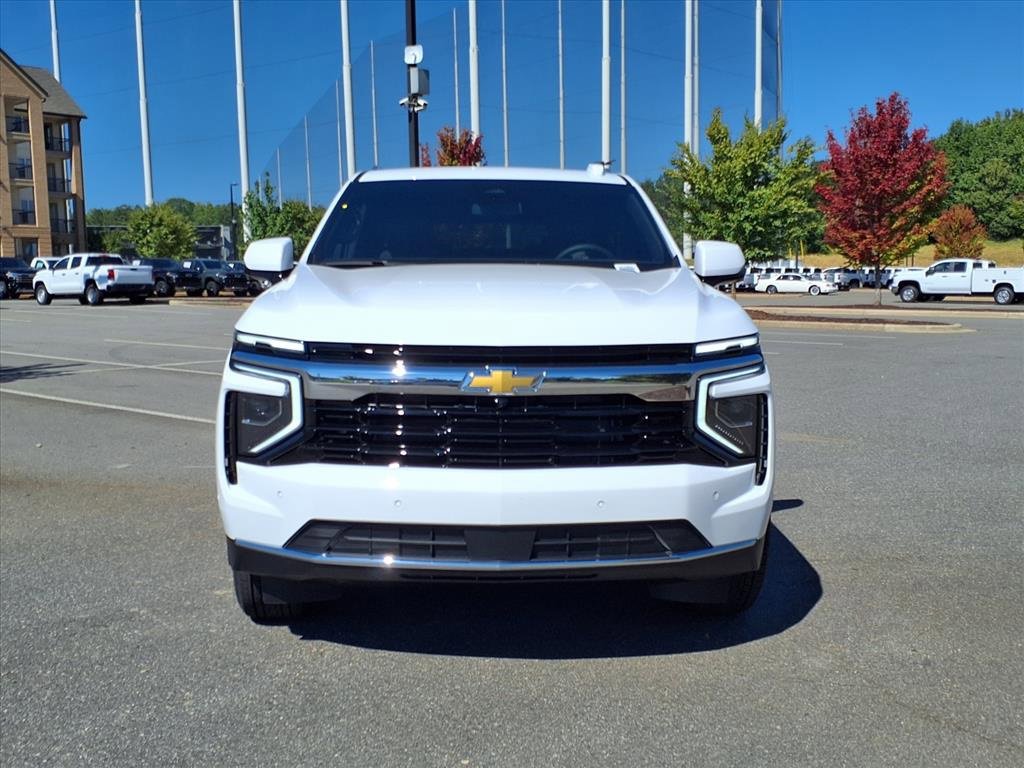 2025 Chevrolet Tahoe LS photo 2
