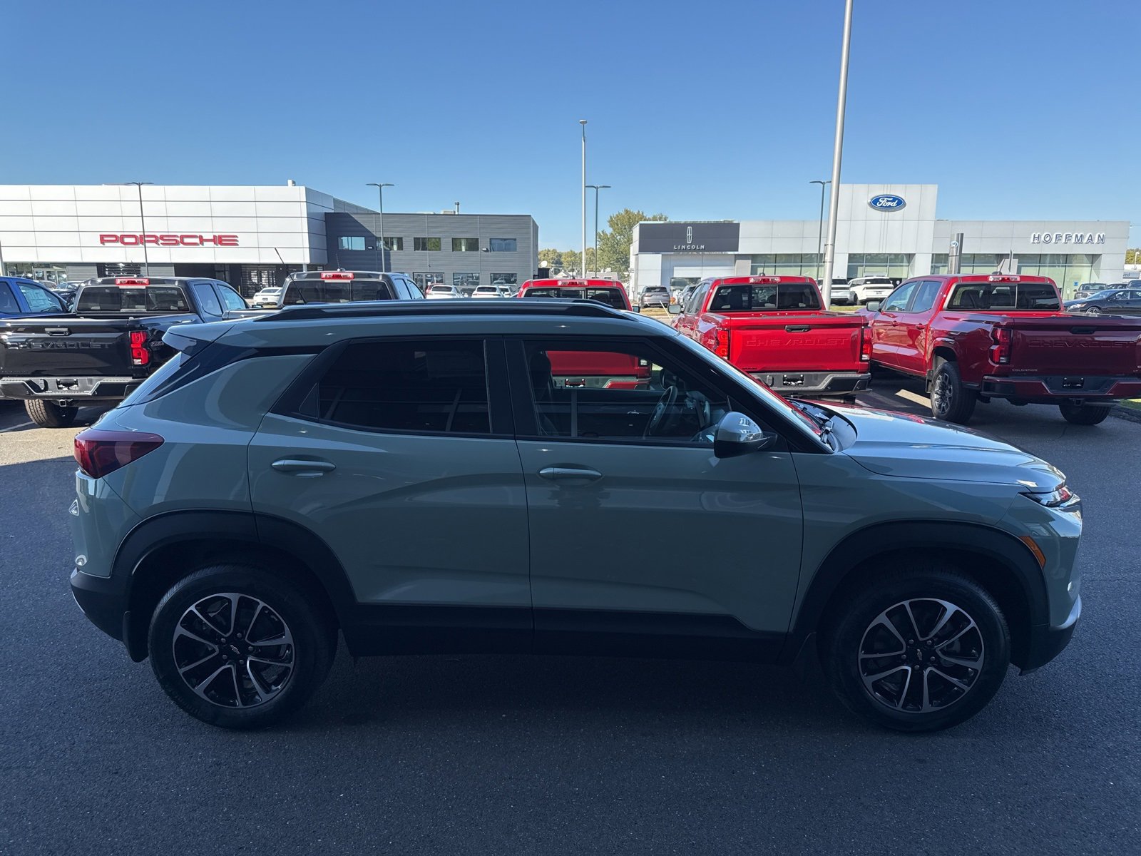 2026 Chevrolet Trailblazer LT photo 4