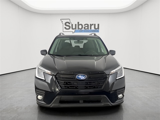 2022 Subaru Forester Premium photo 2