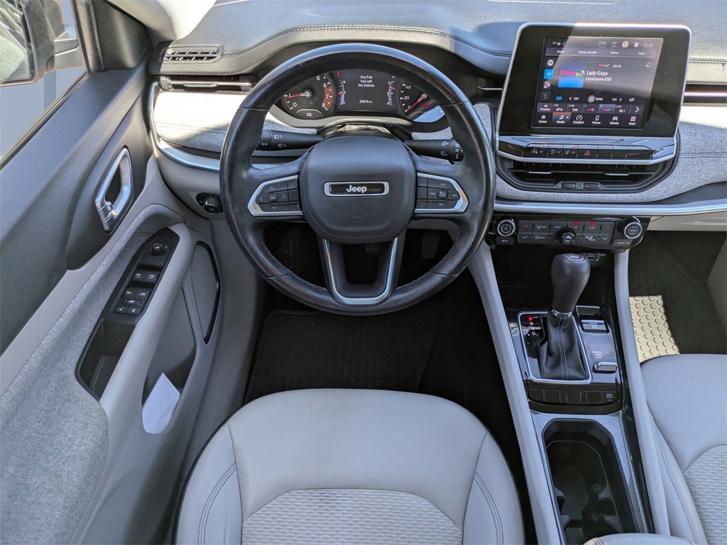 2022 Jeep Compass Latitude photo 15