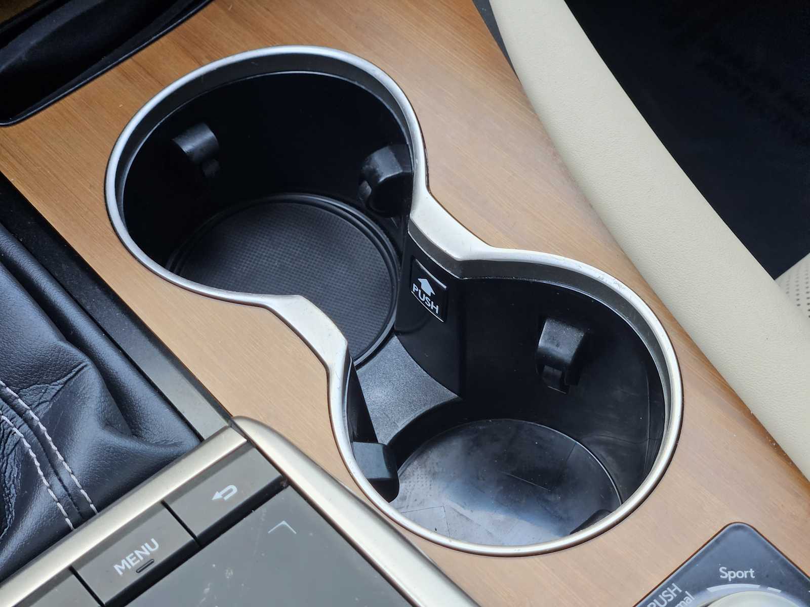 2022 Lexus RX 450h photo 15