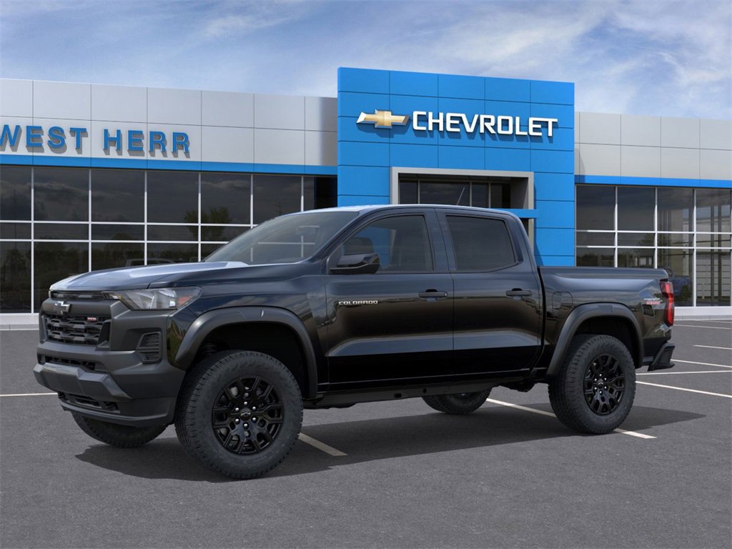 2026 Chevrolet Colorado Trail Boss photo 2