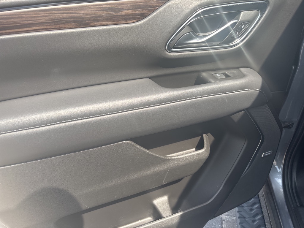 2022 Chevrolet Suburban Z71 photo 29