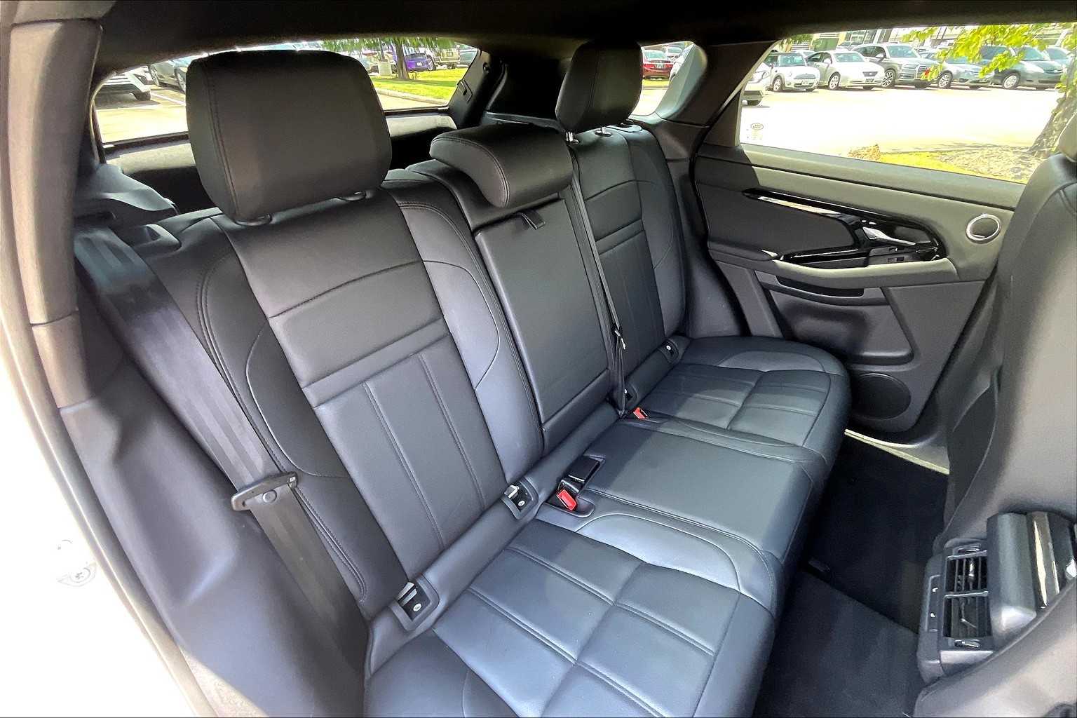 2024 Land Rover Range Rover Evoque S photo 16