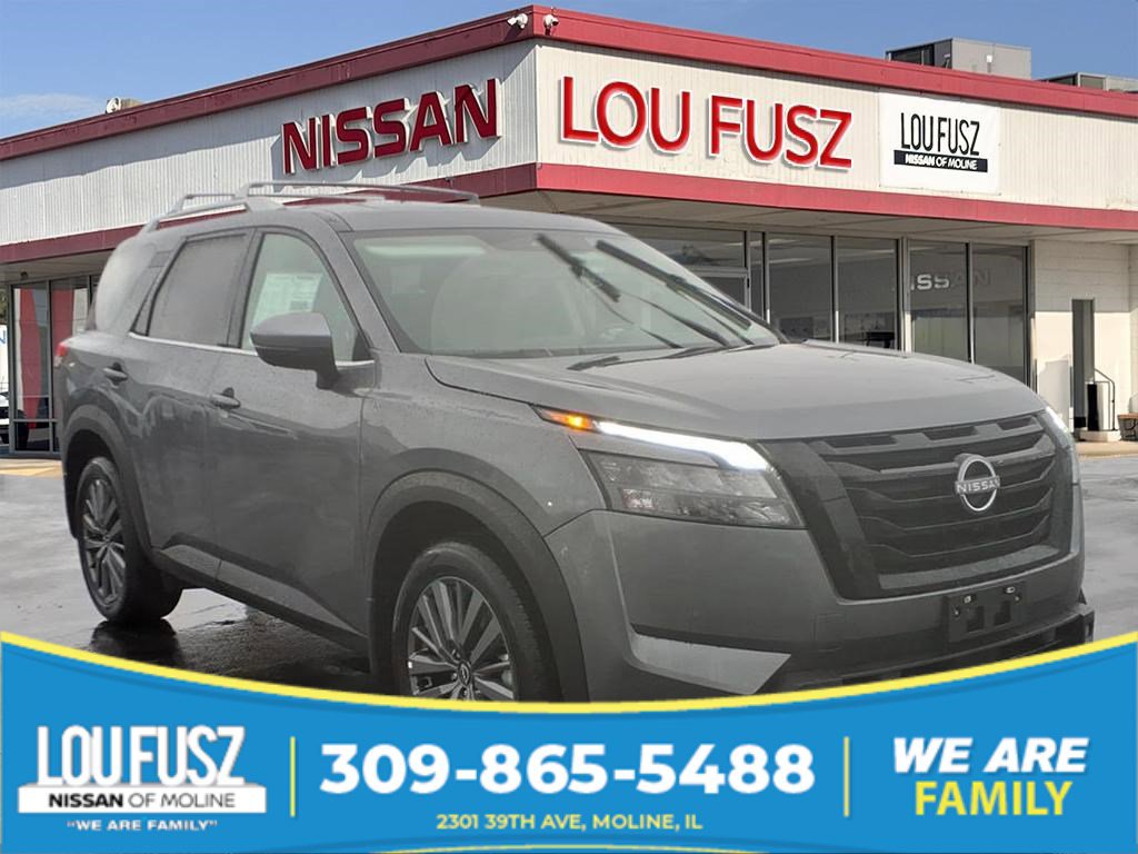 2025 Nissan Pathfinder SL's photo