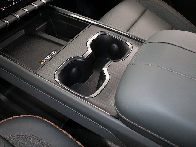 2026 Gmc Acadia AT4 photo 24