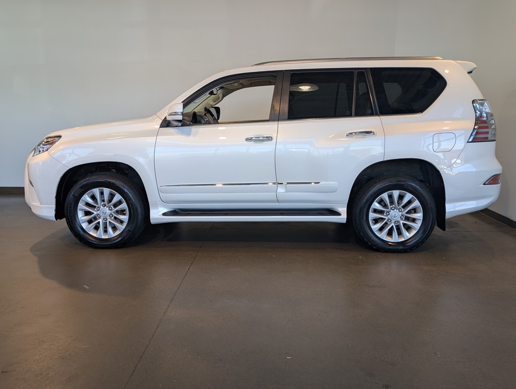 2019 Lexus GX 460 photo 3