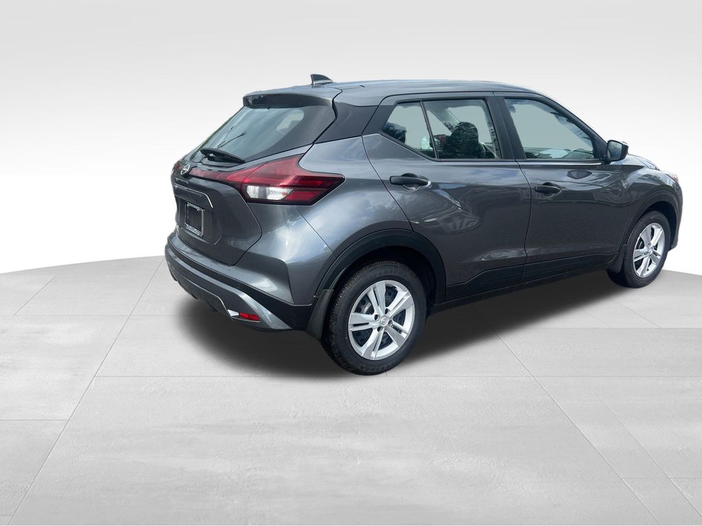 2025 Nissan Kicks Play S photo 4