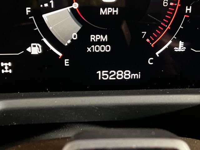 2024 Gmc Acadia Denali photo 2