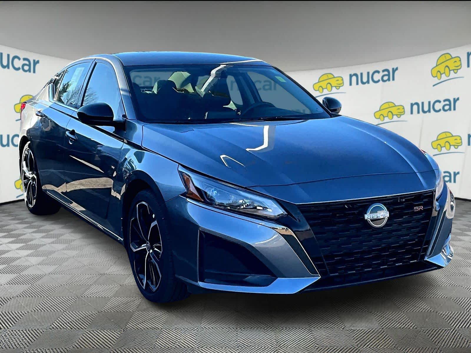 2024 Nissan Altima SR's photo