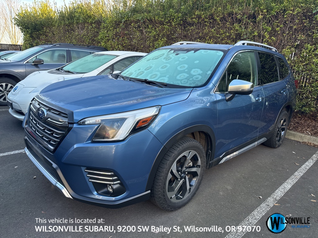 2022 Subaru Forester Touring's photo