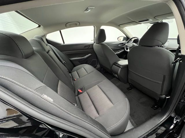 2024 Nissan Altima 2.5 SV photo 31