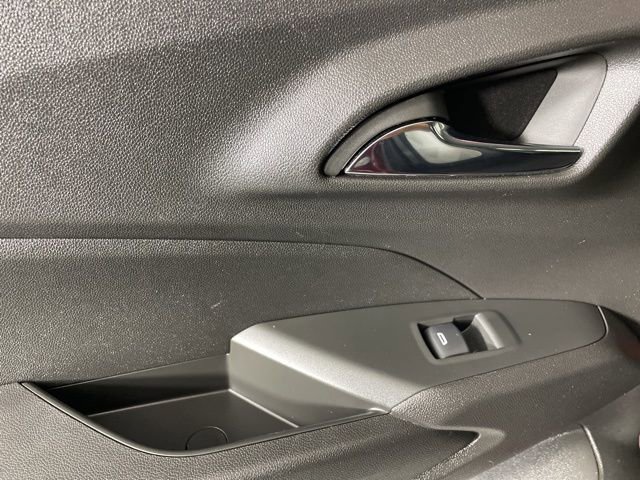 2024 Chevrolet Trax LS photo 32