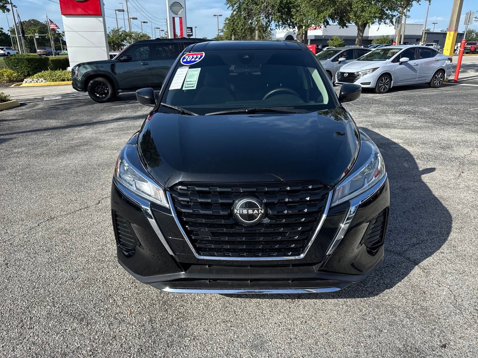 2022 Nissan Kicks S photo 3
