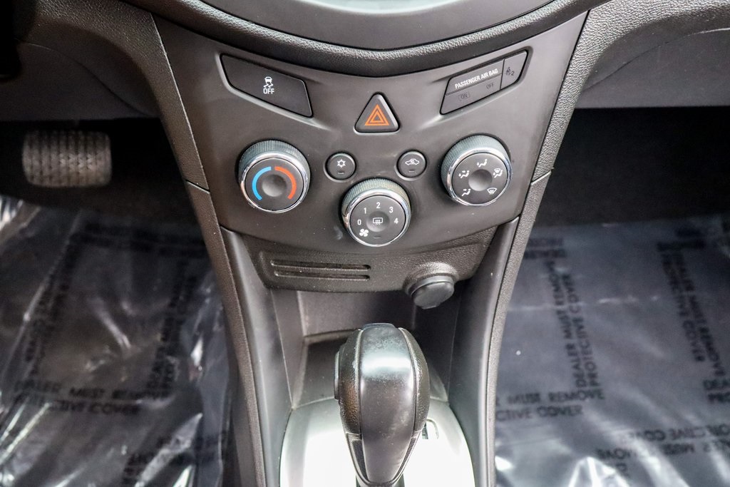 2016 Chevrolet Trax LS photo 24