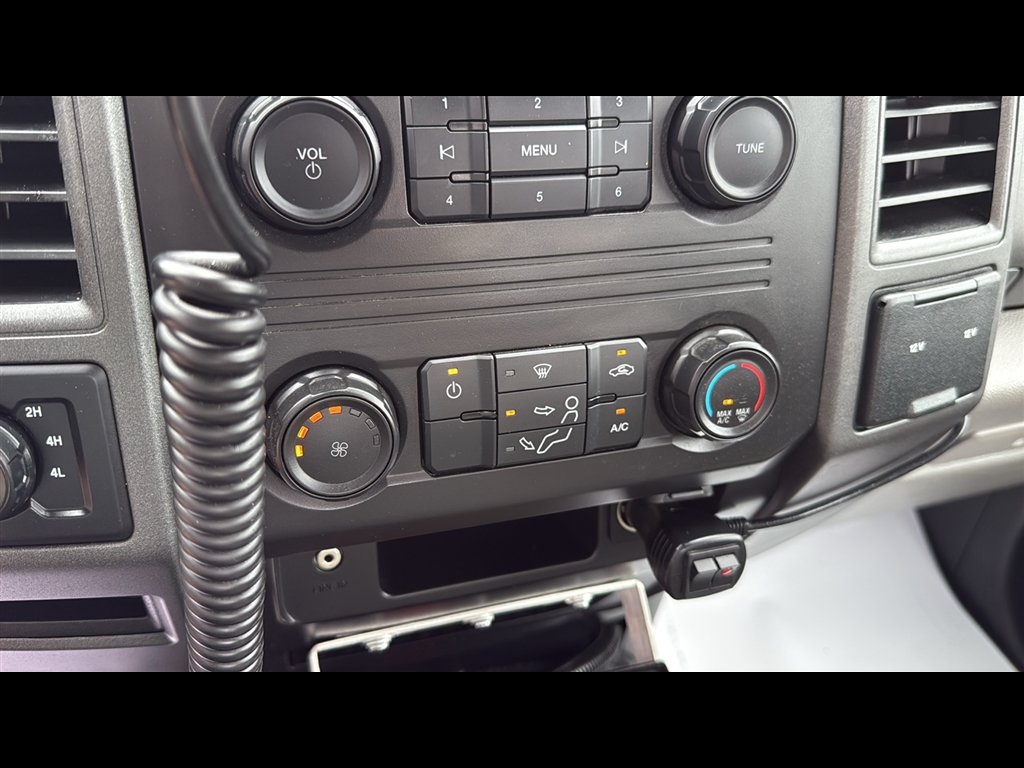 2019 Ford F-250 XL photo 13