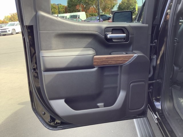 2021 Chevrolet Silverado 1500 High Country photo 24