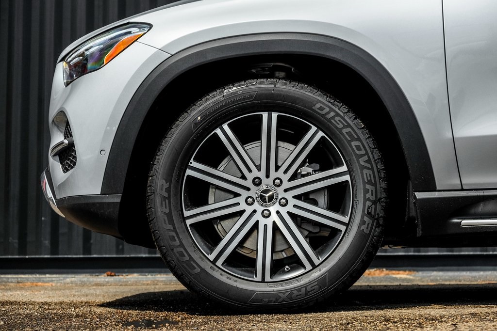 2026 Mercedes Benz GLE 350 4MATIC photo 3