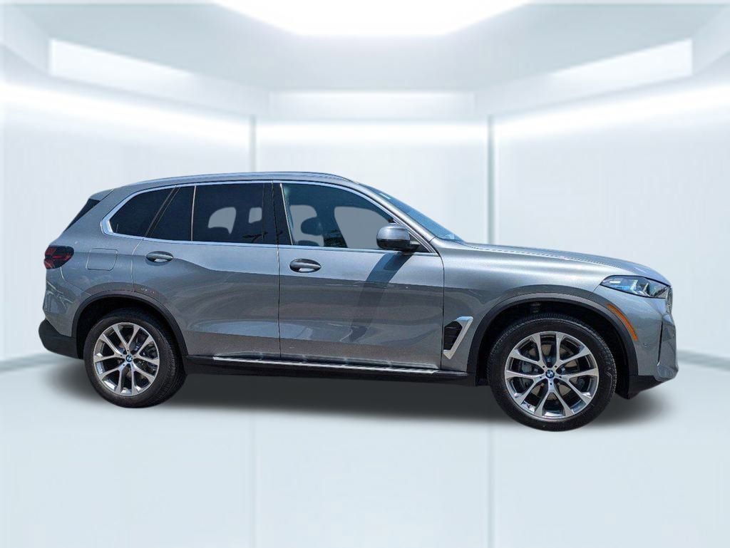 2025 BMW X5 40i's photo