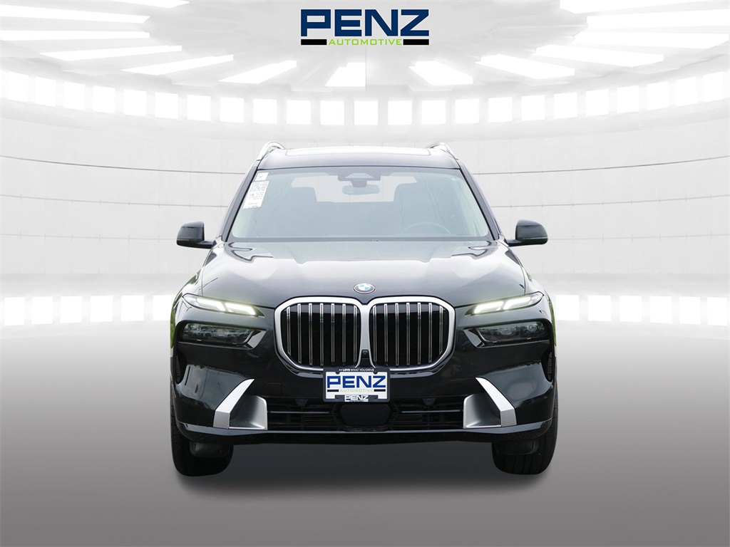 Used 2025 BMW X7 40i with VIN 5UX23EM07S9X01932 for sale in Rochester, Minnesota
