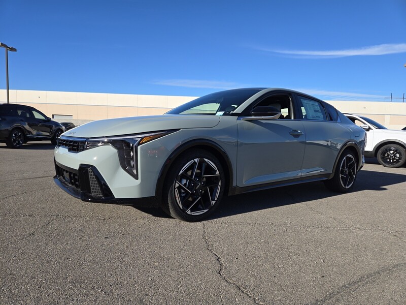 2026 Kia K4 GT-Line's photo