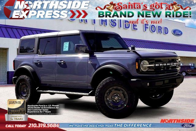 2025 Ford Bronco 4-Door Outer Banks's photo