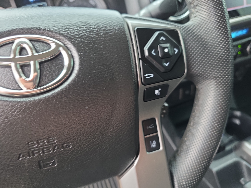 2022 Toyota Tacoma SR5 photo 21