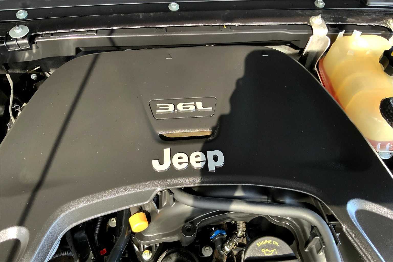 2018 Jeep Wrangler Sport S photo 29