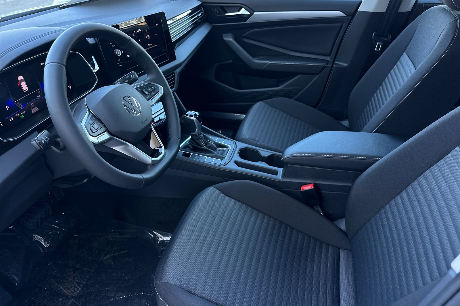 2025 Volkswagen Jetta 1.5T S photo 9