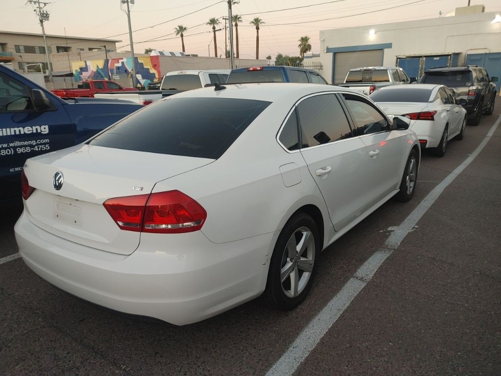 2015 Volkswagen Passat Limited photo 4