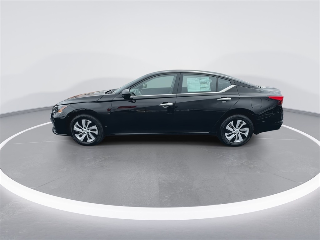 2025 Nissan Altima 2.5 S photo 5