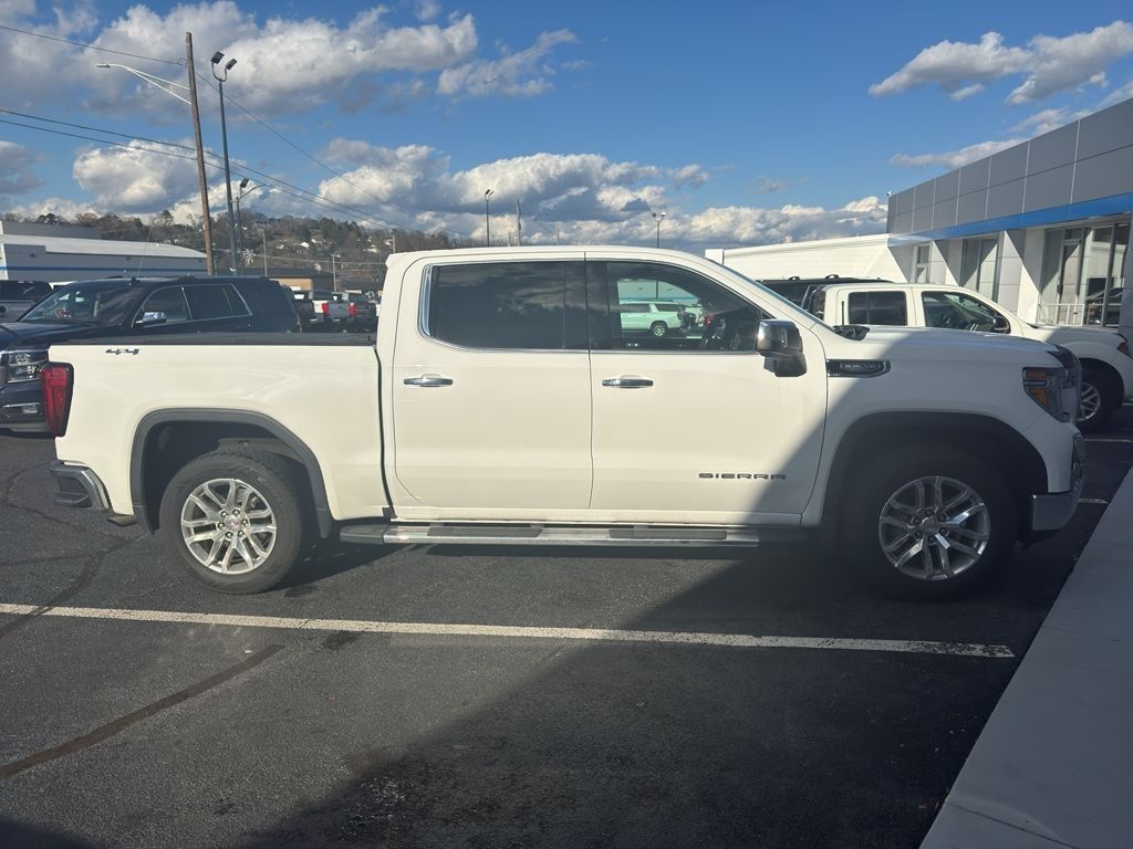 2019 Gmc Sierra 1500 SLT photo 2