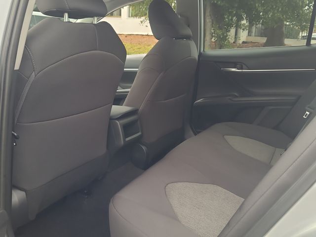 2023 Toyota Camry LE photo 5