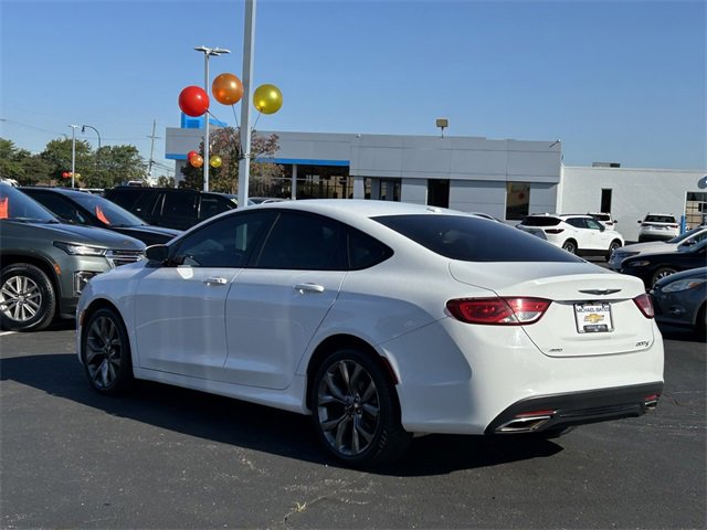 2016 Chrysler 200 S photo 6