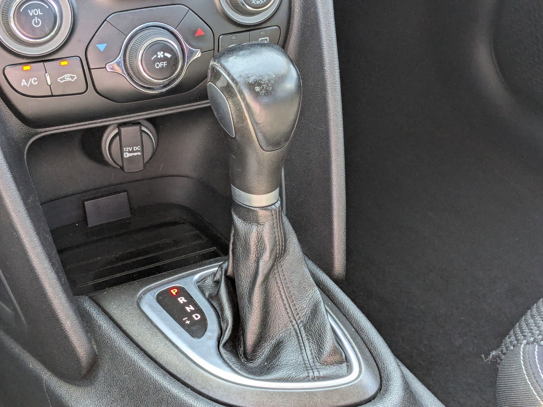 2014 Dodge Dart SXT photo 21
